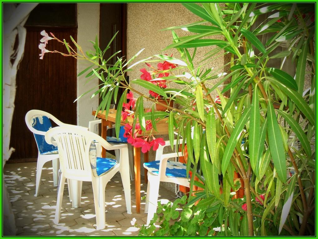 Zura Apartments Ohrid Szoba fotó